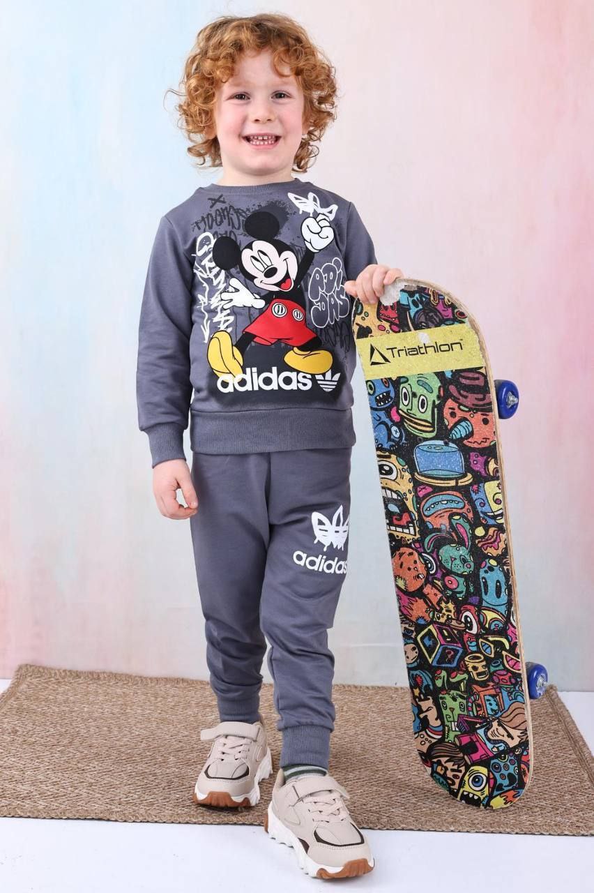 ✨ Survêtement Enfant Mickey Adidas – Confort, Style et Fun au Quotidien ! 🏃‍♂️🎉