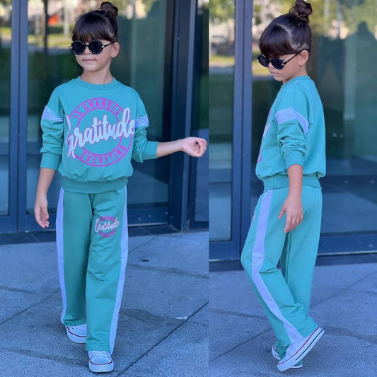 🛍️ Ensemble Jogging Fille - Confort et Style 🌸✨